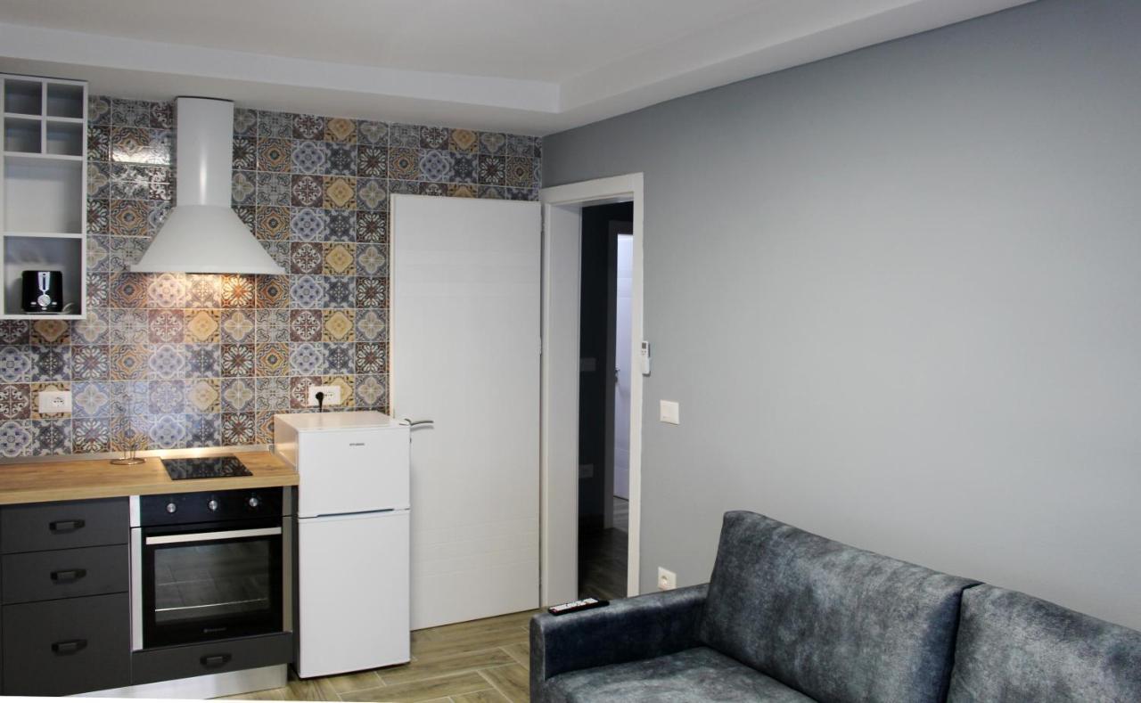 2V1 - Blloku Bkt Apartment Tiranë Ngoại thất bức ảnh