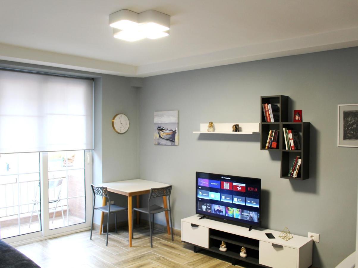 2V1 - Blloku Bkt Apartment Tiranë Ngoại thất bức ảnh