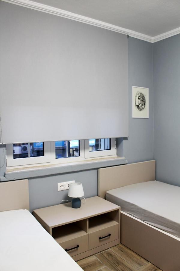 2V1 - Blloku Bkt Apartment Tiranë Ngoại thất bức ảnh